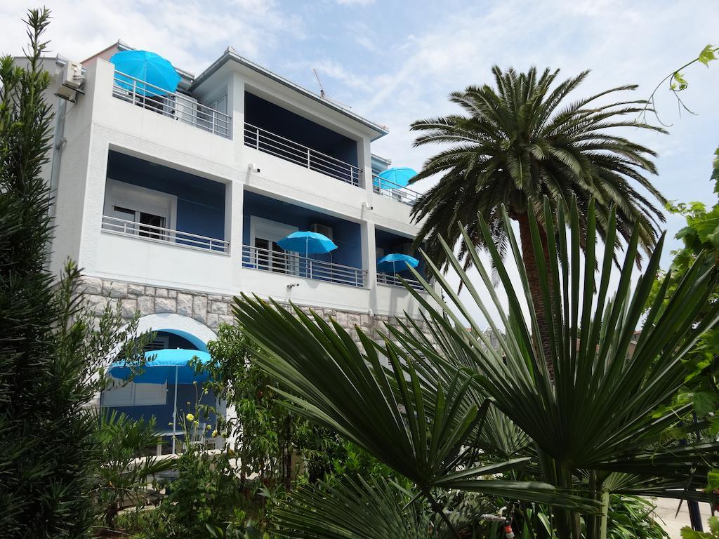Apartments Odesa ヘルツェグ・ノヴィ エクステリア 写真