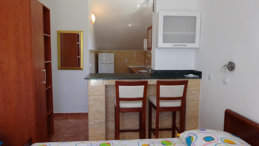 Apartments Odesa ヘルツェグ・ノヴィ 部屋 写真