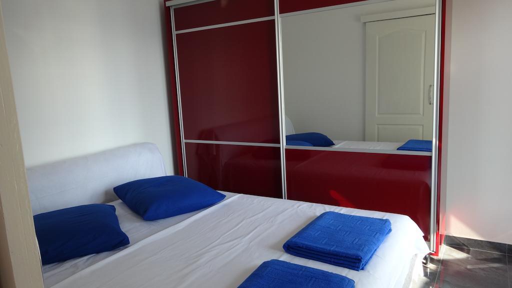 Apartments Odesa ヘルツェグ・ノヴィ 部屋 写真